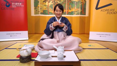 Unapologetically Tranquil Korean Tea Experience with a Tea Sommelier 