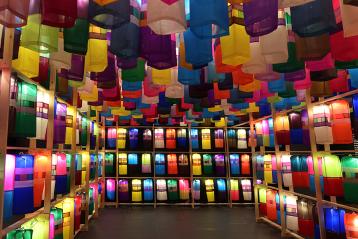  (Exhibition) Lights of Korea: Jinju Silk Lanterns